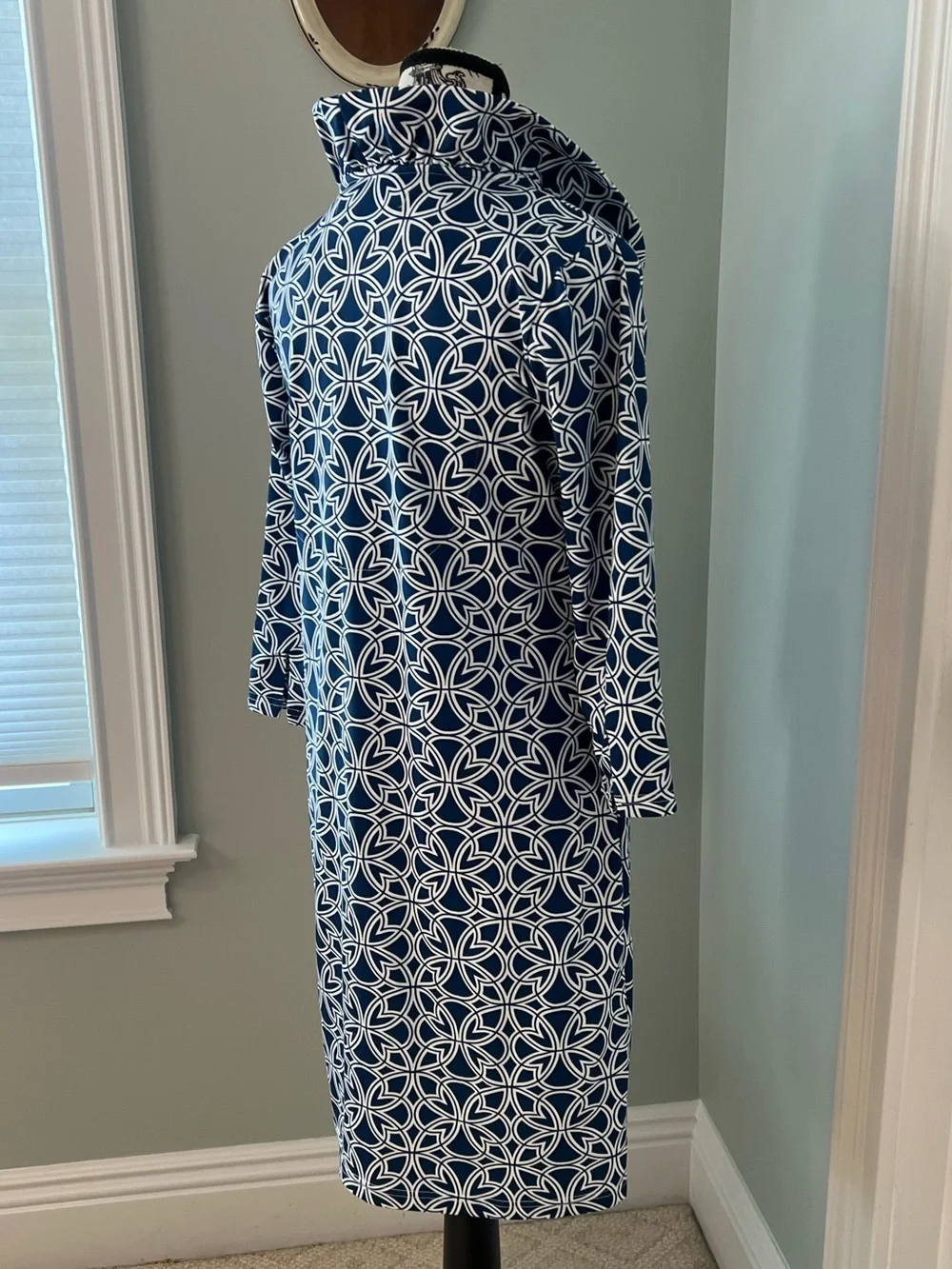 Gretchen Scott jersey ruffneck | navy & white geometric Ring Toss pattern |SZ S - Picture 3 of 13
